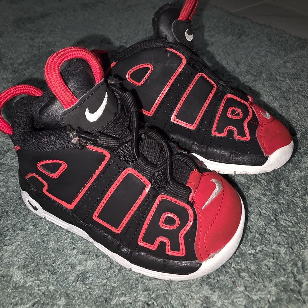 Nike Kids Black and Red Air Sneakers 6c